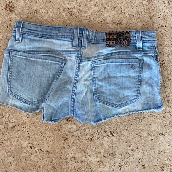 Shorts x 2 - Picture 5 of 9